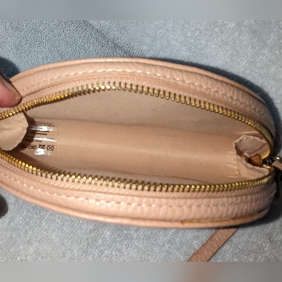 Chloe perfume half moon cosmetic case. - Picture 7 of 8